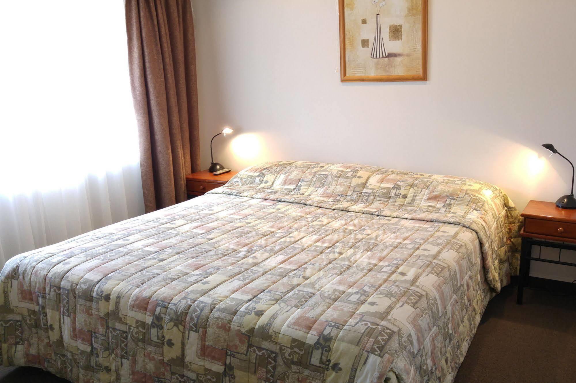 Hobson'S Choice Motel Даргавил Екстериор снимка
